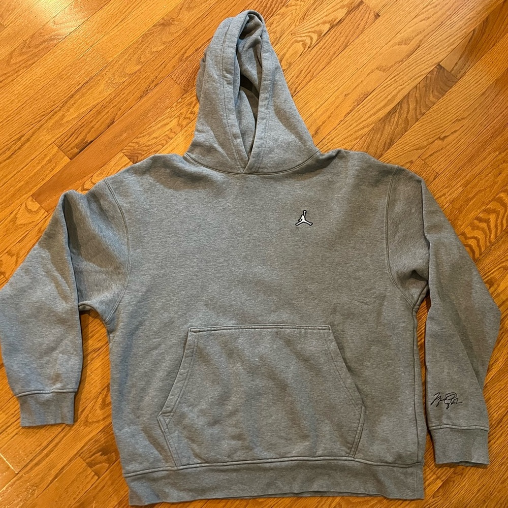 Air Jordan Men’s Gray Hoodie XL with White Logo Good Condition